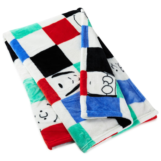 PEANUTS™ Gang & SNOOPY Checkered Blanket